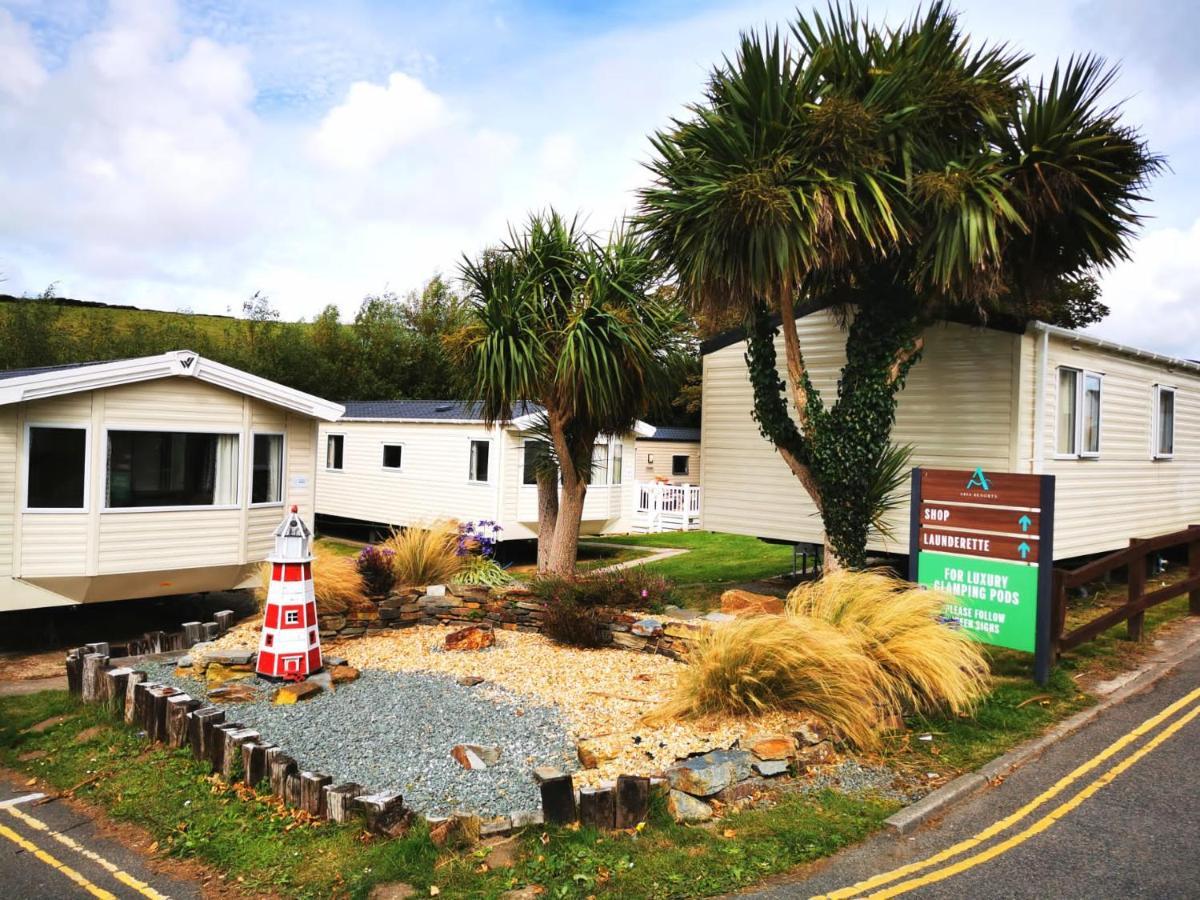 Newquay Bay Resort Holiday New Quay Exterior foto